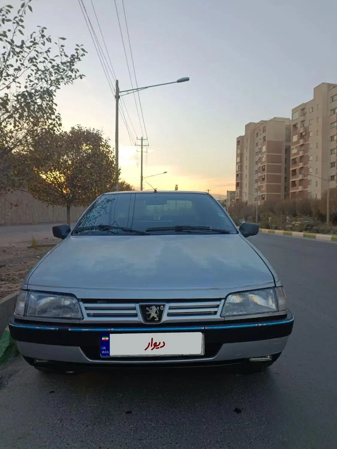 پژو 405 دوگانه ی کارخانه مدل 88|خودرو سواری و وانت|مشهد, خواجه ربیع|دیوار