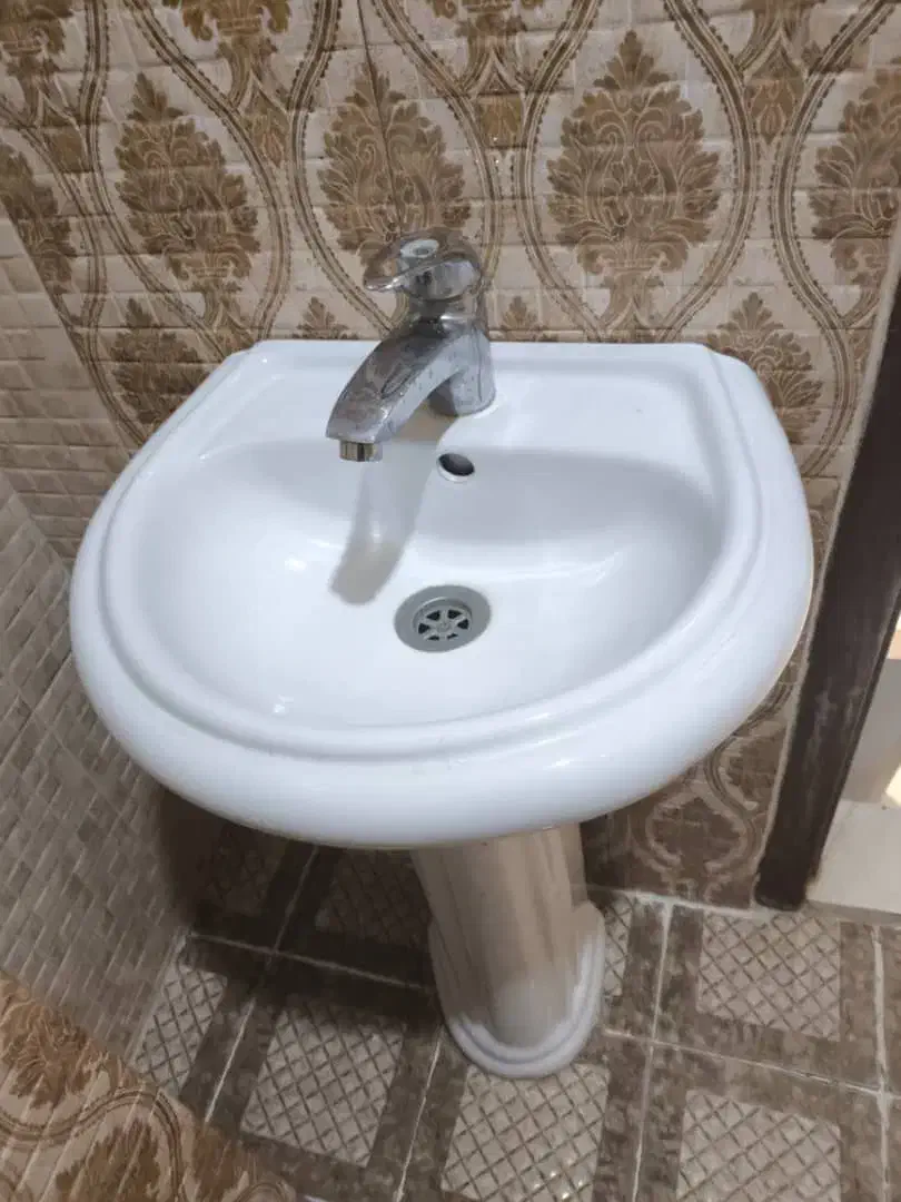 ۲عدد روشویی تمیز ونو|لوازم سرویس بهداشتی|آبادان, |دیوار