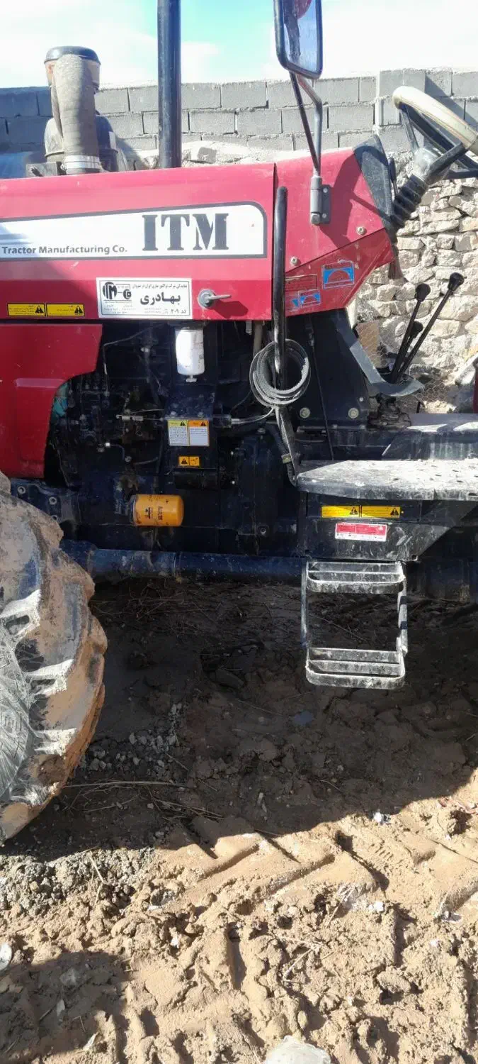 تراکتور مدل 1402|خودرو سنگین|فاروج, |دیوار