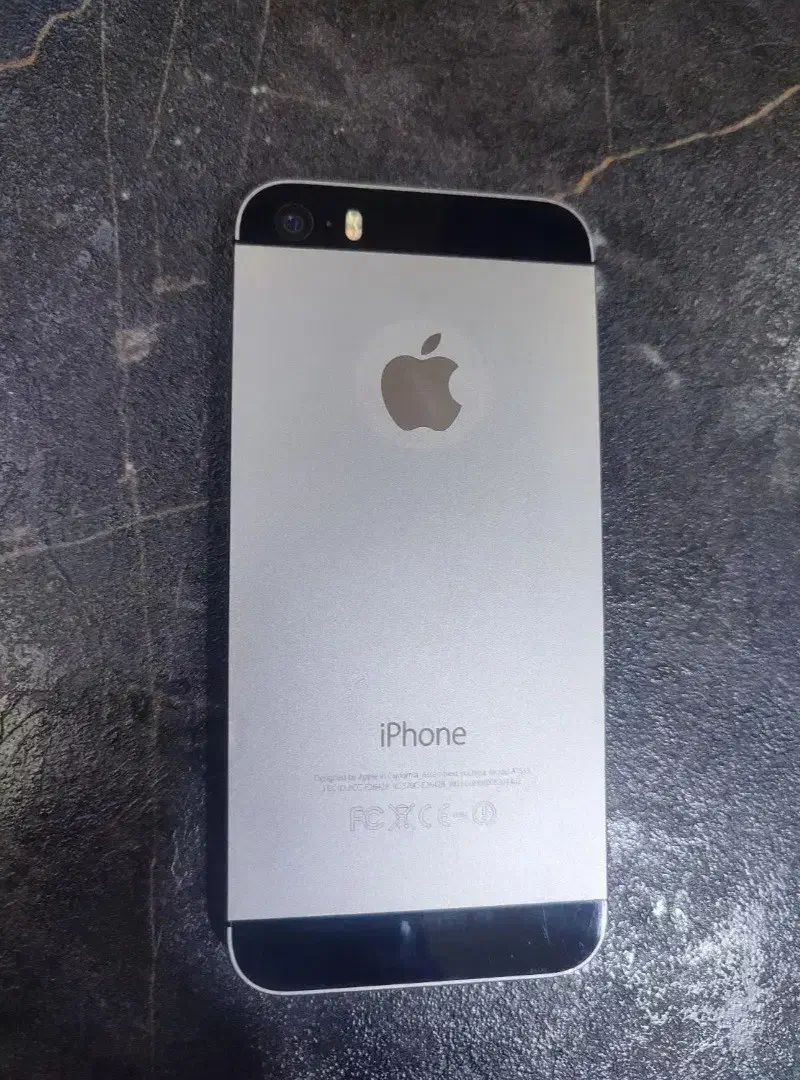 گوشی آیفون 5s فوق العاده خاص|موبایل|فردوس (خراسان), |دیوار