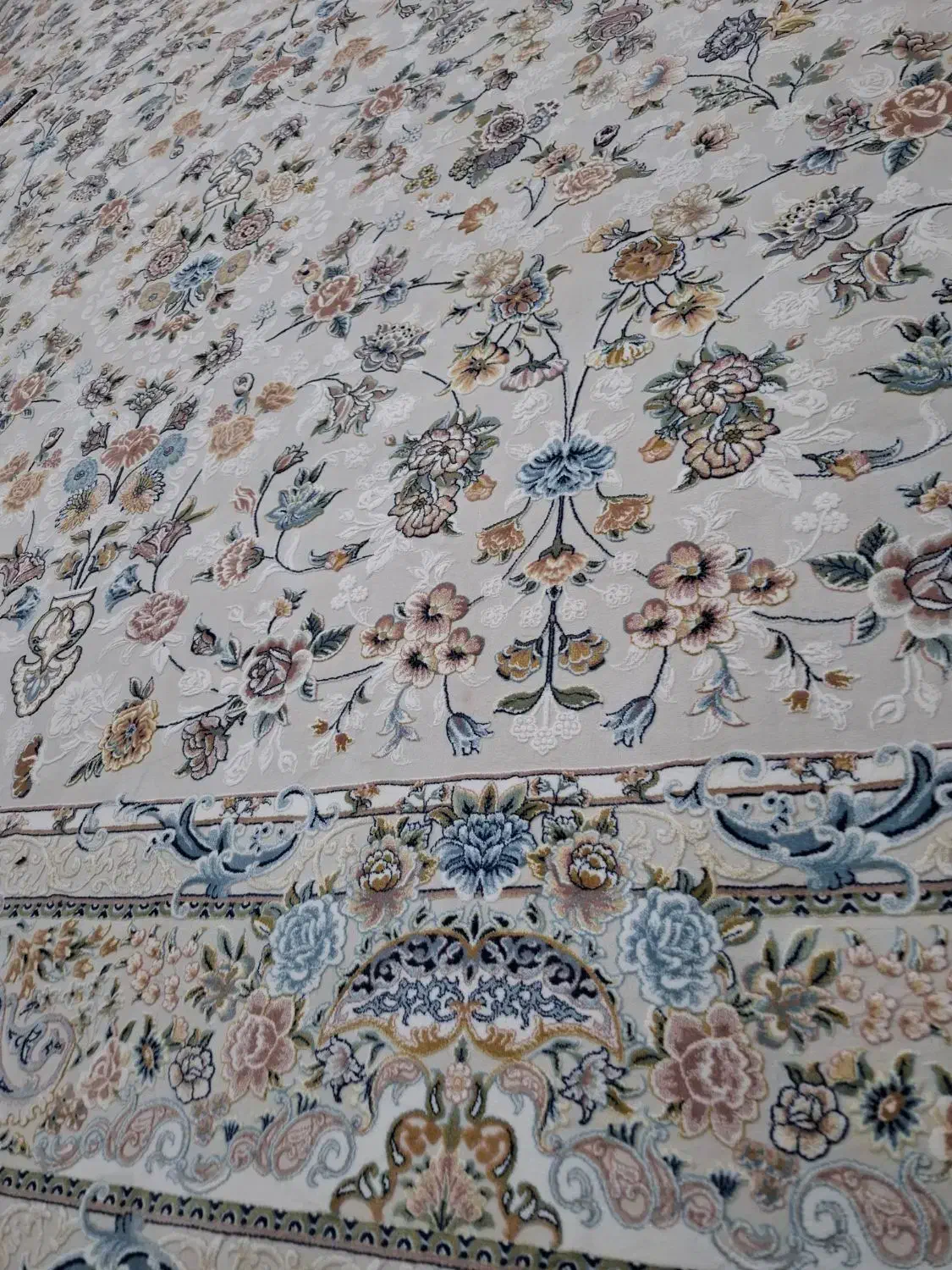 فرش12 متری|فرش|قم, پشت انبار نفت|دیوار