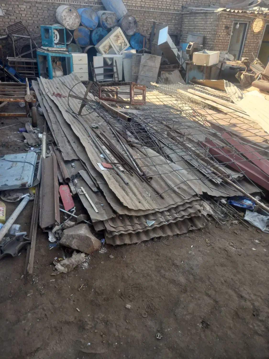 آهن آلات مس روی موتور سوخته کولر ویخچال|عمده‌فروشی|اهواز, کوی باهنر|دیوار