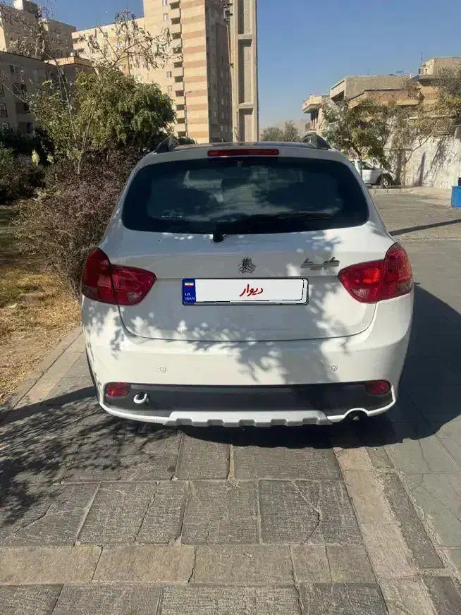 کوییکrمدل1402 سفید مشکی|خودرو سواری و وانت|تهران, زیبادشت|دیوار