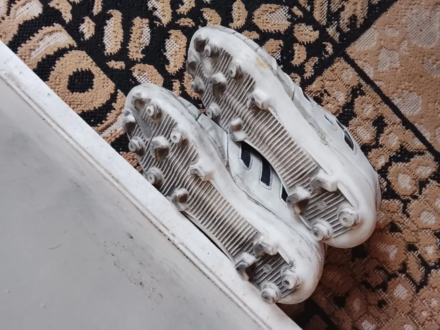 کتونی فوتبالی چمنی|کیف، کفش، کمربند|خرم‌آباد, |دیوار