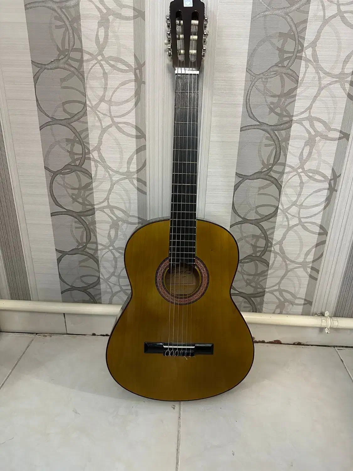 گیتار دایموند نو|گیتار، بیس، امپلیفایر|تبریز, |دیوار