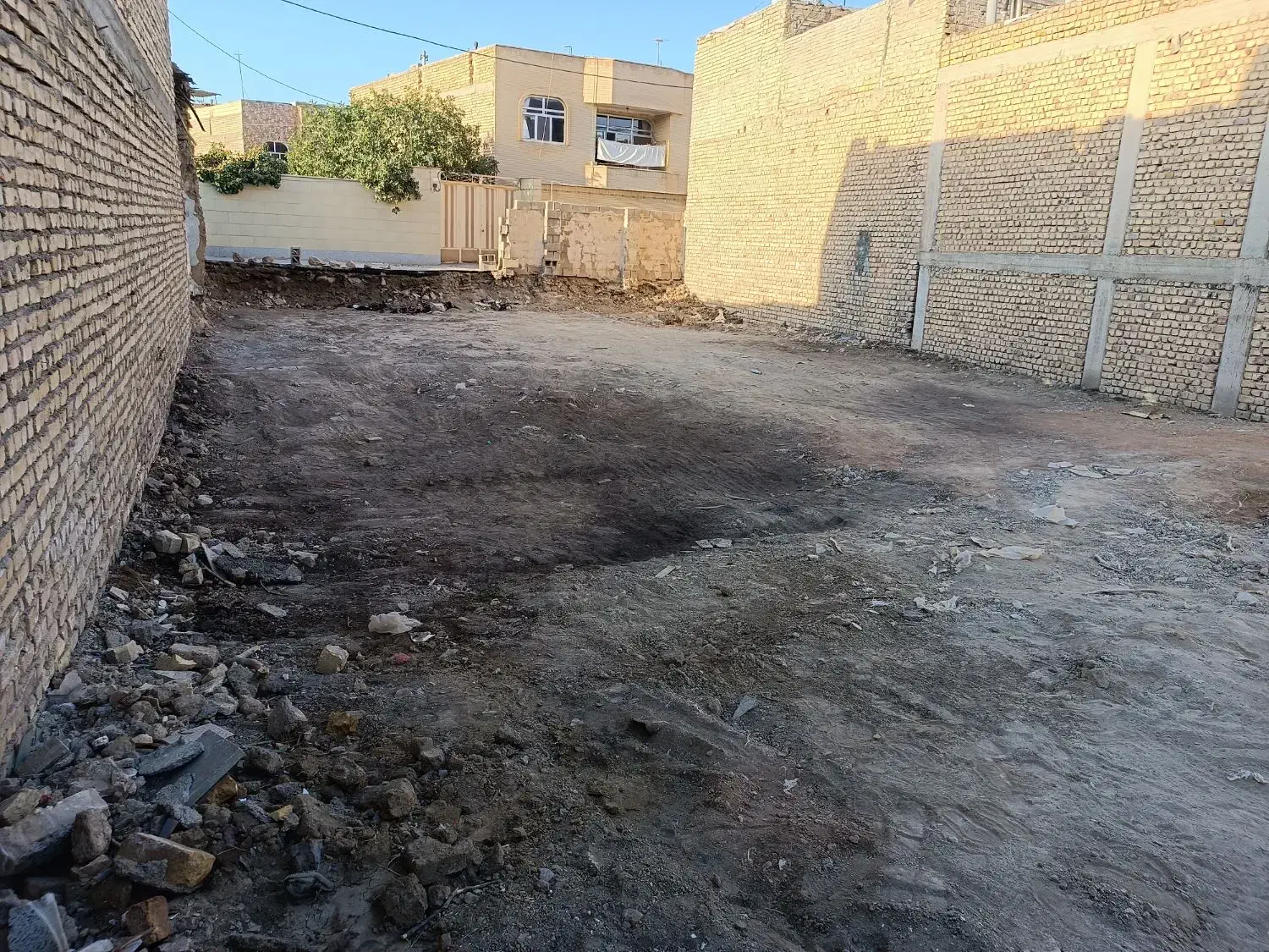 فروش زمین مسکونی|فروش زمین و ملک کلنگی|پیر بکران, |دیوار