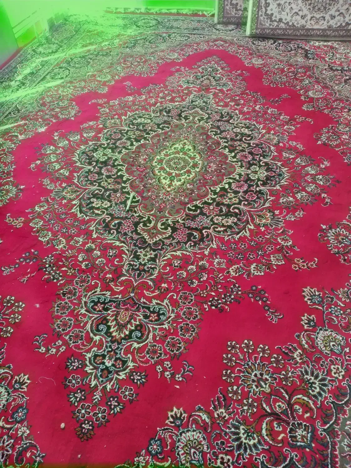 فرش ۱۲مترتمیزسالم|فرش|قم, شاه سید علی|دیوار