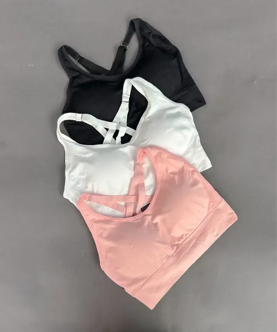 نیمتنه سیملکس|لباس|رشت, توشیبا|دیوار