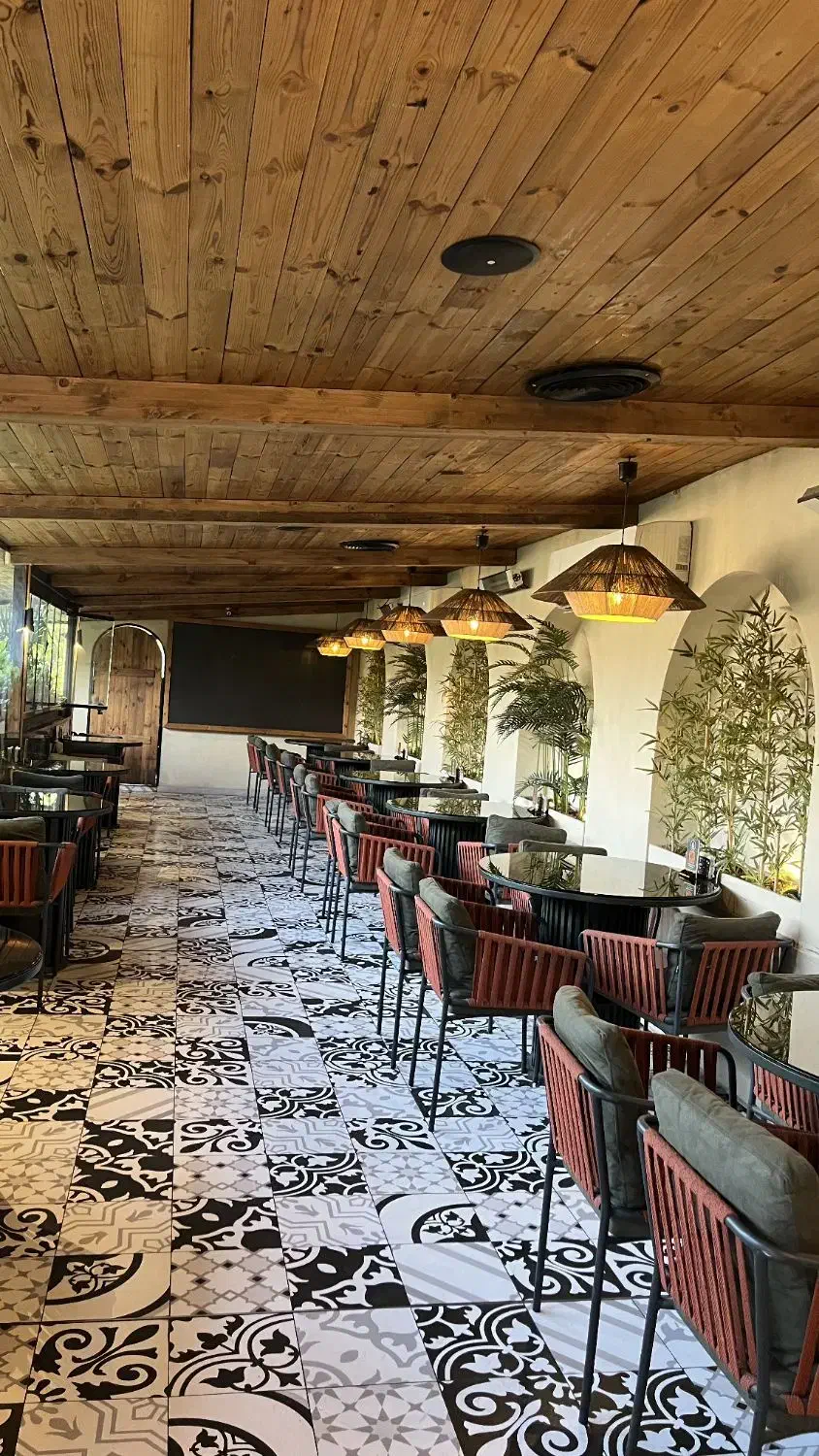 ویتر،ویترس،سالن کار،کارگرساده|استخدام خدمات فروشگاه و رستوران|تهران, تهرانپارس جنوبی|دیوار