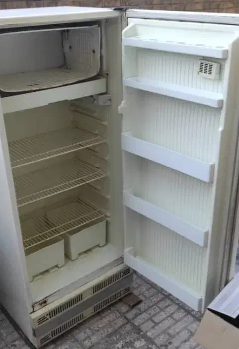 یخچال الکترو استیل کارکرده و سالم|یخچال و فریزر|فولادشهر, A6|دیوار