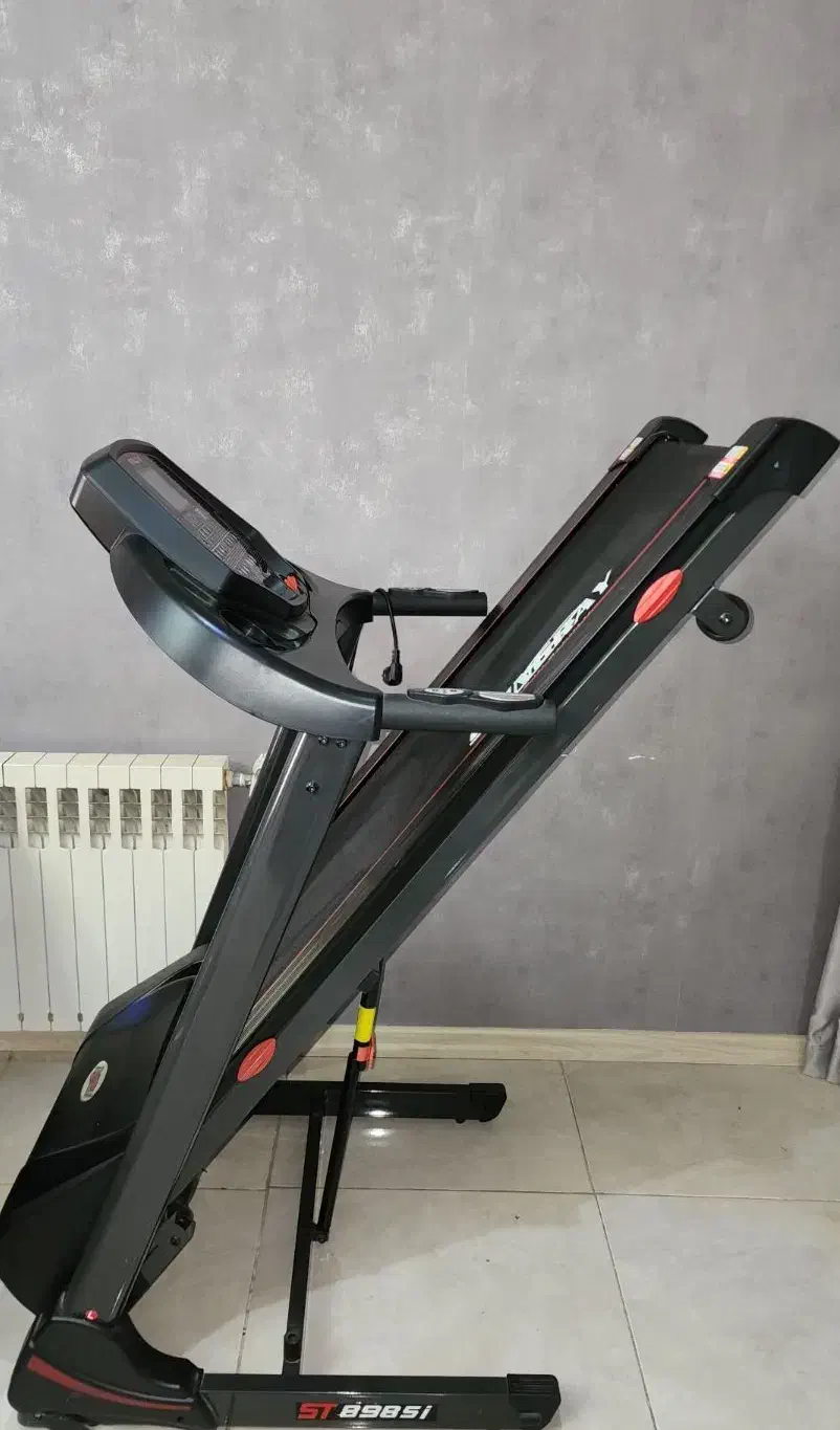 تردمیل و دوچرخه ثابت .|تجهیزات ورزشی|کرج, باغستان|دیوار