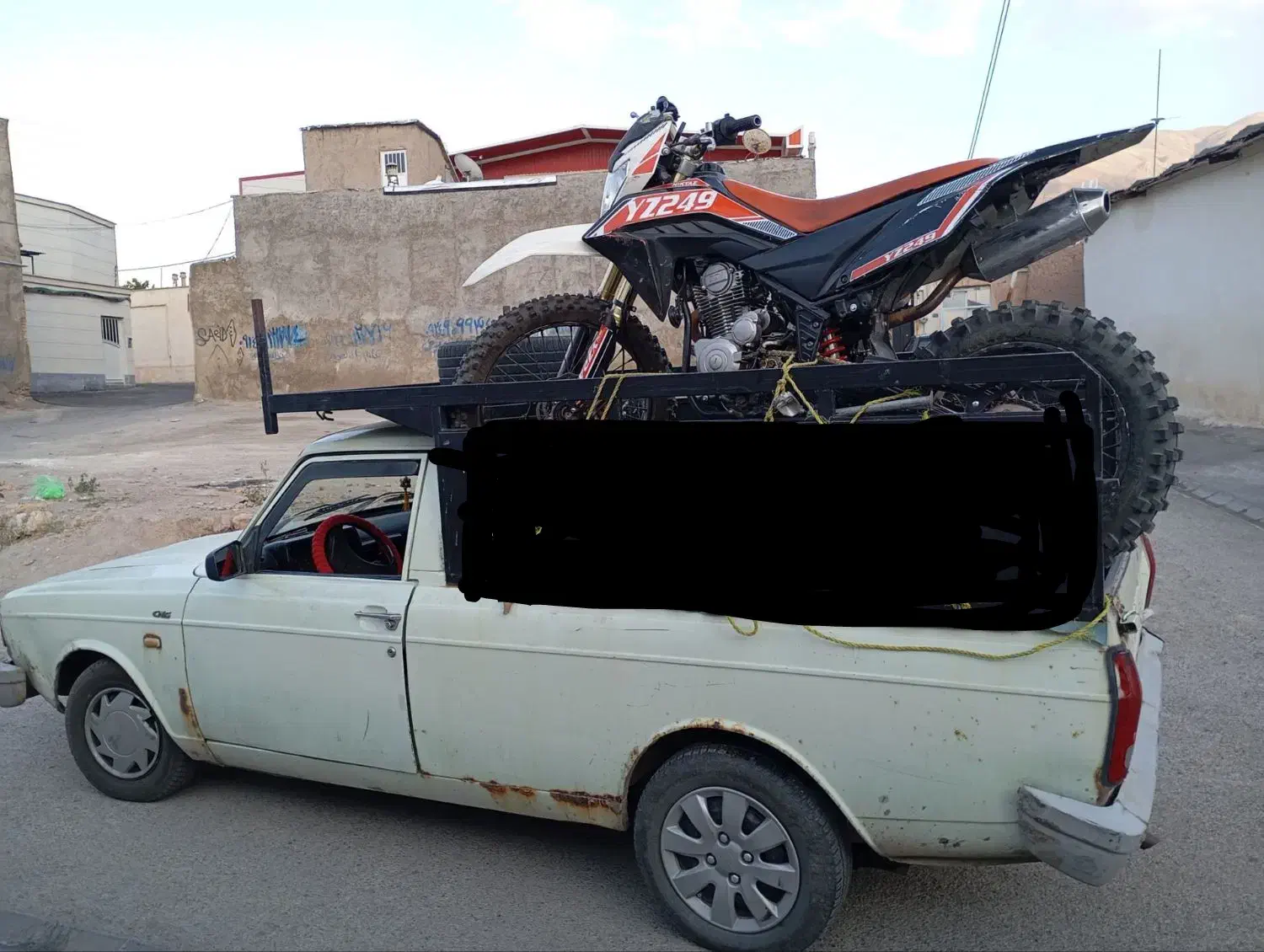 وانت بار تلفنی وحمل بار اثاث باربری|خدمات حمل و نقل|مرند, |دیوار