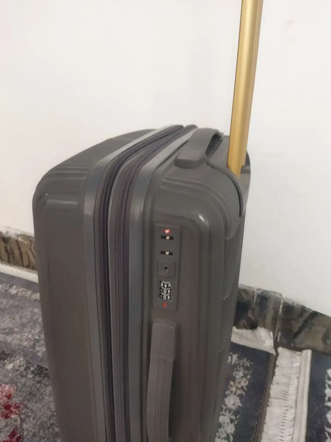 چمدان نو بدون استفاده|کیف، کفش، کمربند|جوانرود, |دیوار