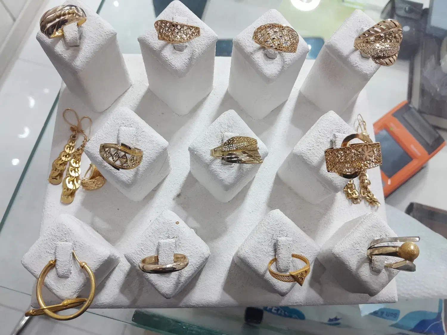 انگشتر و گوشواره و پلاک ردوندو اجرت و مالیات|جواهرات|اسلام‌‌آباد غرب, |دیوار