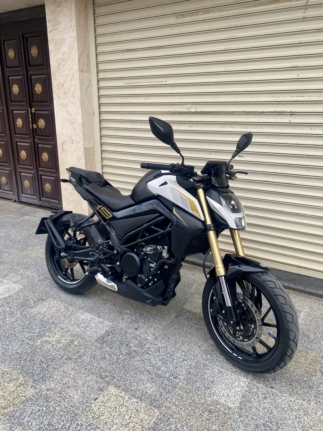 کی وی250 ان اس بنلی|موتورسیکلت|گنبد کاووس, |دیوار