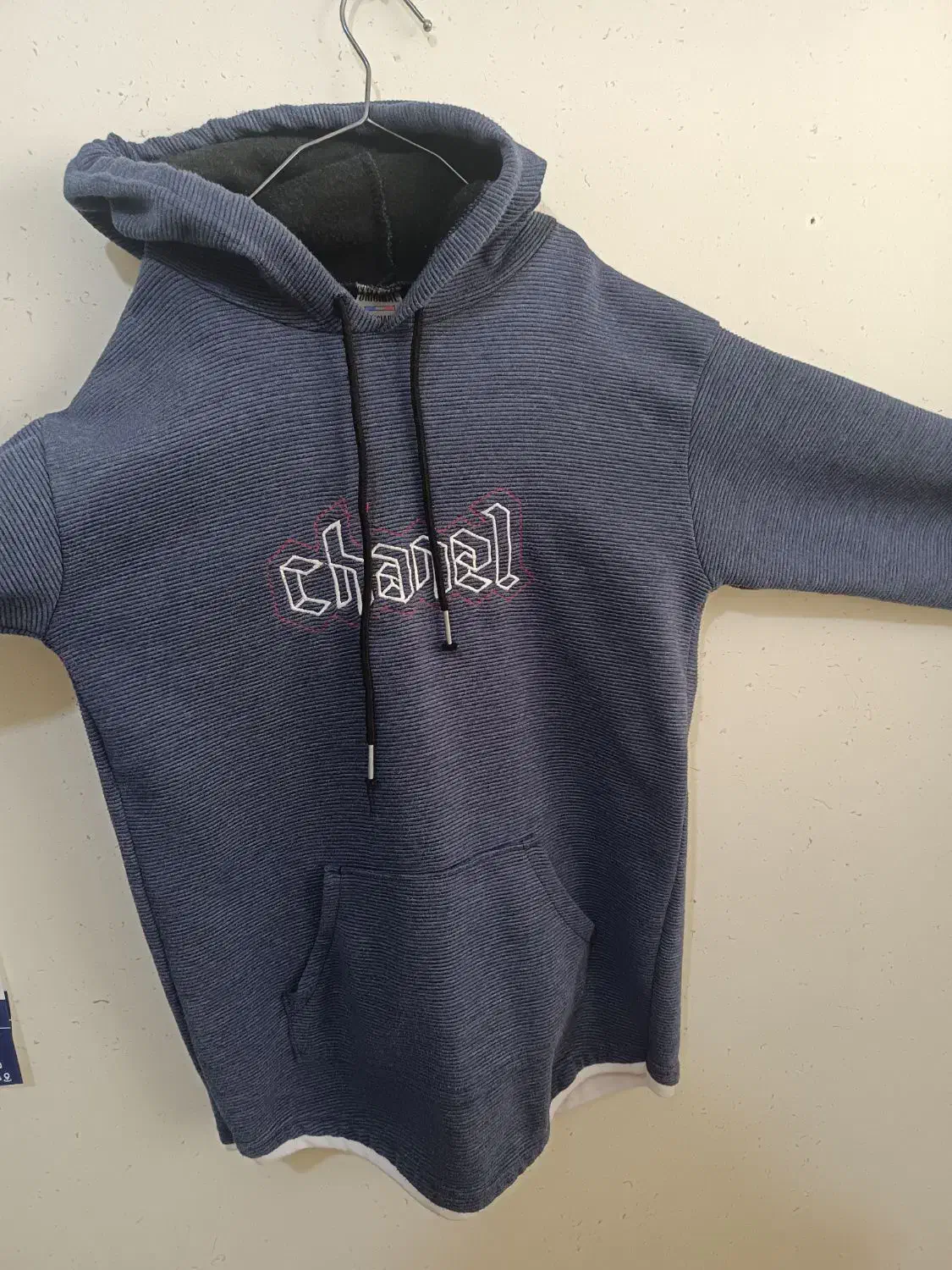 هودی کلاهدار|لباس|قزوین, |دیوار