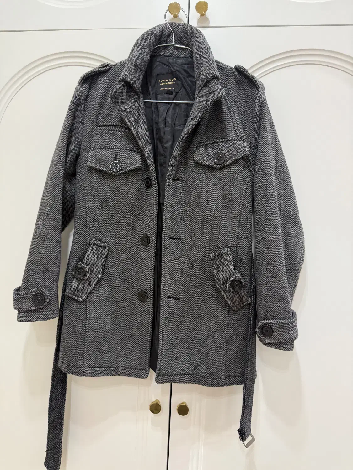 لباس زنونه|لباس|اندیشه, اندیشه فاز ۳|دیوار