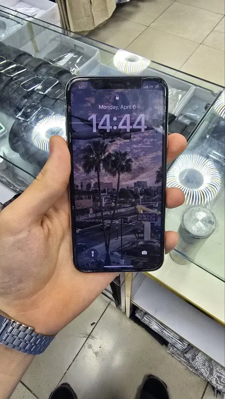 iPhone x 256|موبایل|قم, ارم|دیوار