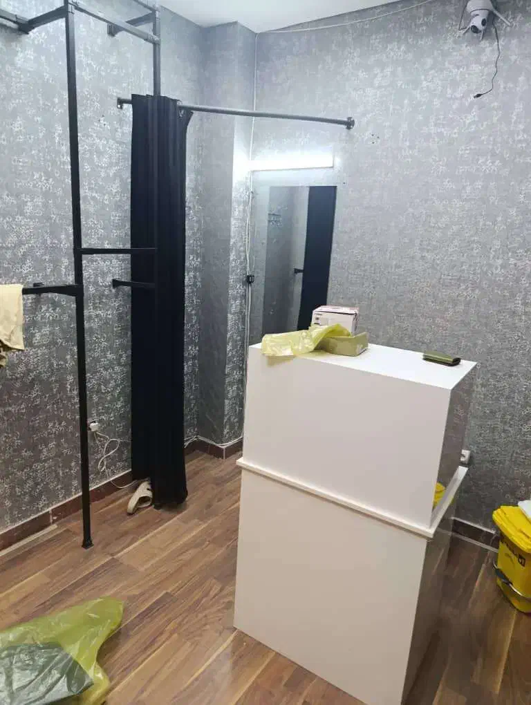 ویترین و دکوراسیون فروشی داخل مغازه|فروشگاه و مغازه|کرمانشاه, |دیوار