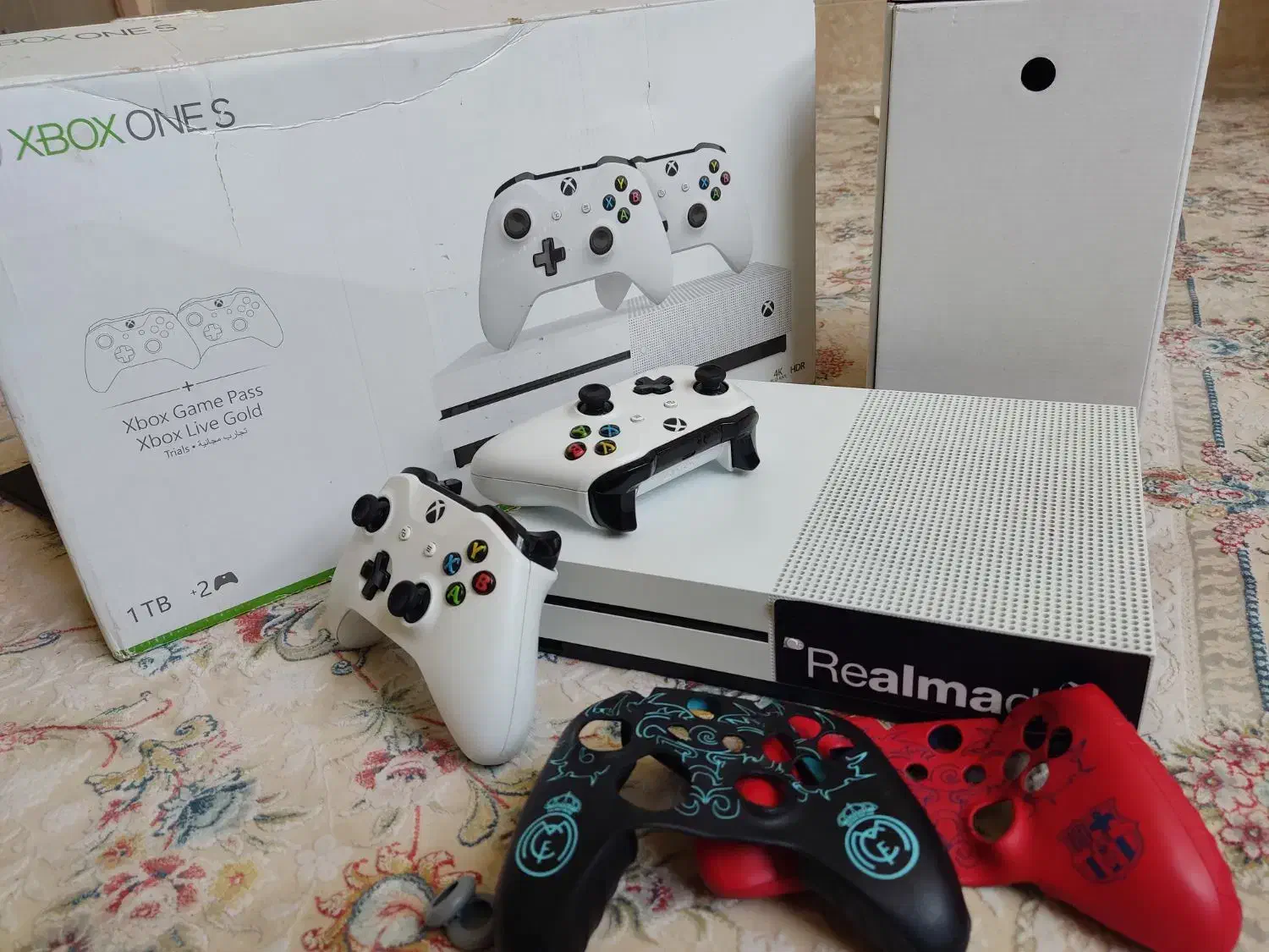 Xbox One S / 1TB / دو دسته|کنسول، بازی ویدئویی و آنلاین|قم, صفائیه|دیوار