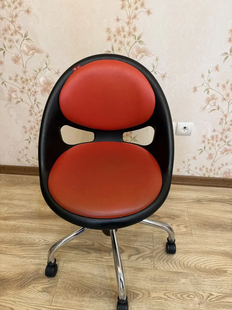 صندلی جک دار  مارک نیلپر|صندلی و نیمکت|تبریز, |دیوار