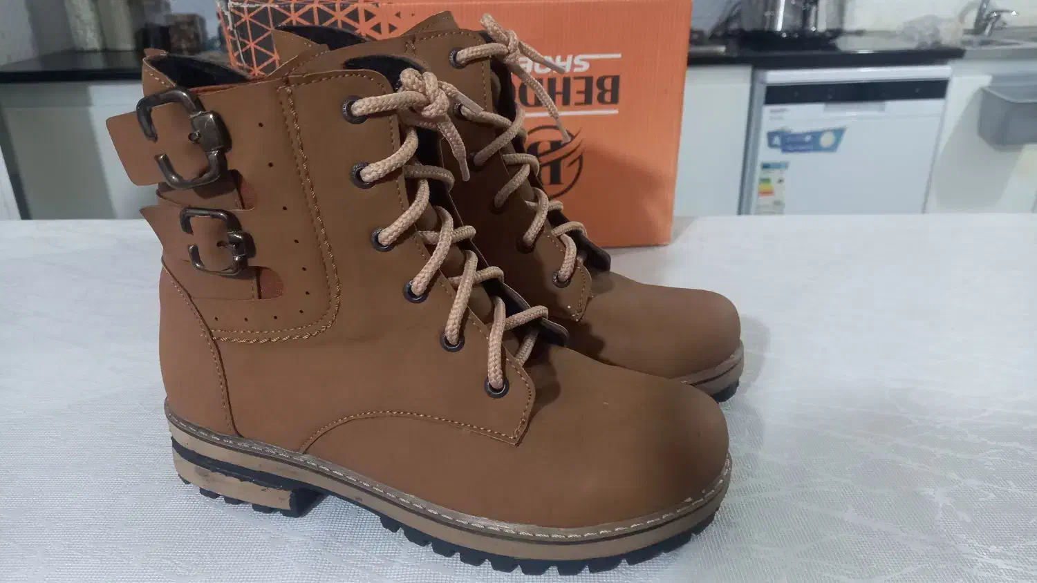 پوتین زنانه نونواصلا استفاده نشده|کیف، کفش، کمربند|کرمانشاه, |دیوار