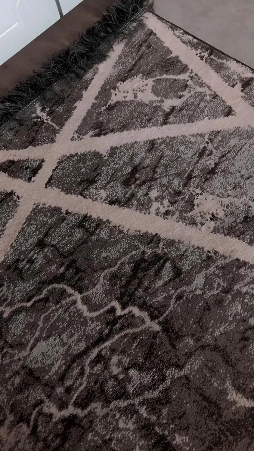 سرویس چینی|فرش|شیروان (خراسان), |دیوار