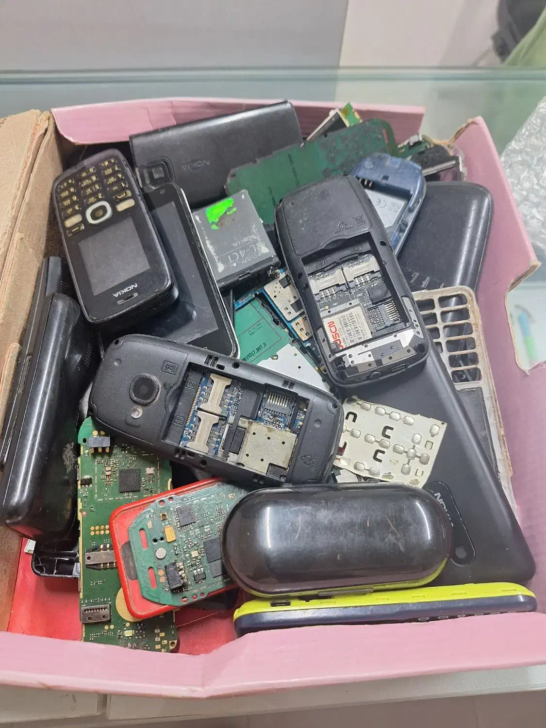 تعمیرات کلی گوشی های دکمه ای|خدمات رایانهای و موبایل|گنبد کاووس, |دیوار