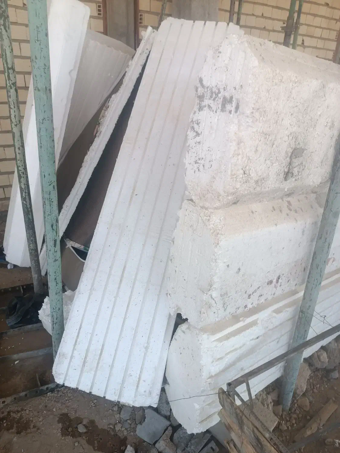 تعدادی فوم به فروش میرسد|مصالح و تجهیزات ساختمان|سیرجان, |دیوار