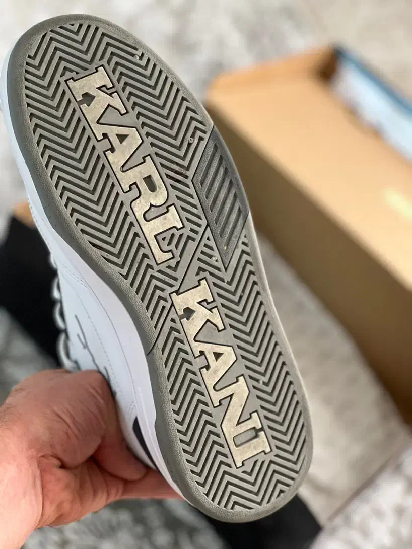 کفش اورجینال برند Karl Kani نو|کیف، کفش، کمربند|اصفهان, شیخ اشراق|دیوار