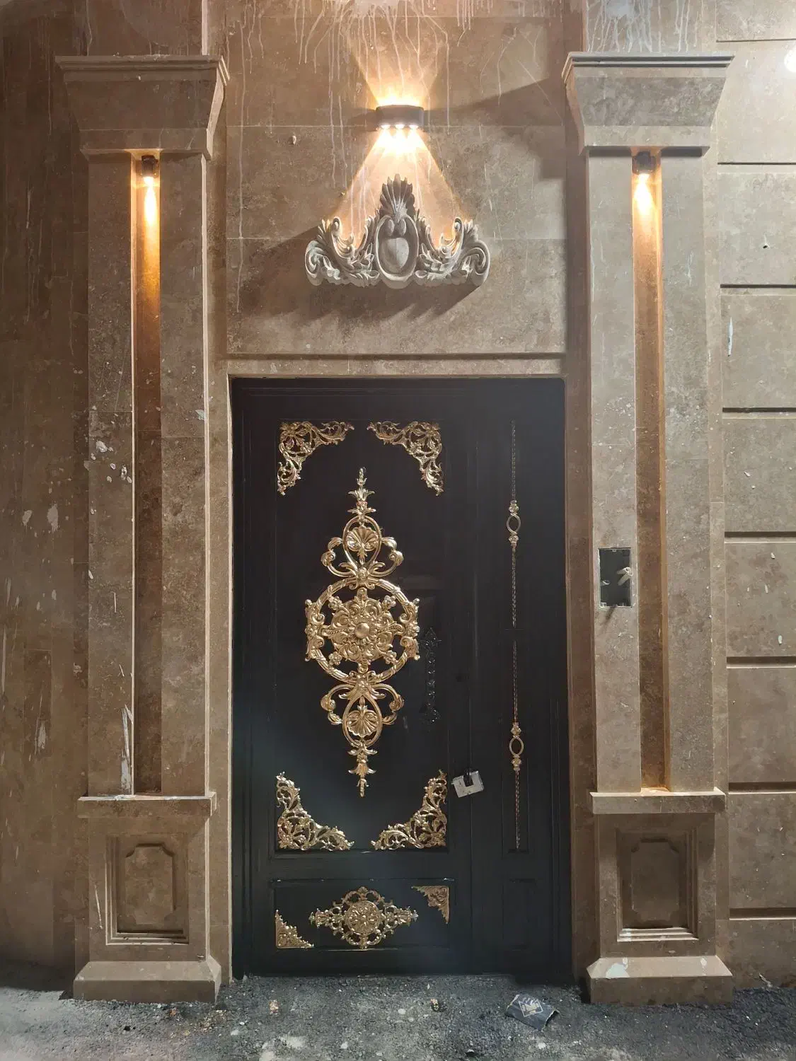 فروش ۲ دهنه مغازه تجاری|فروش مغازه و غرفه|خمینیشهر, |دیوار