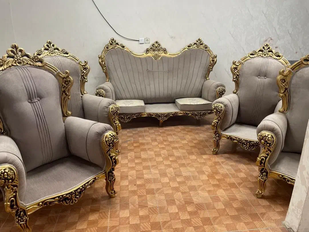 مبل. ماهگل)+ بلک فرایدی پاییزی|مبلمان خانگی و میز عسلی|خمینیشهر, |دیوار