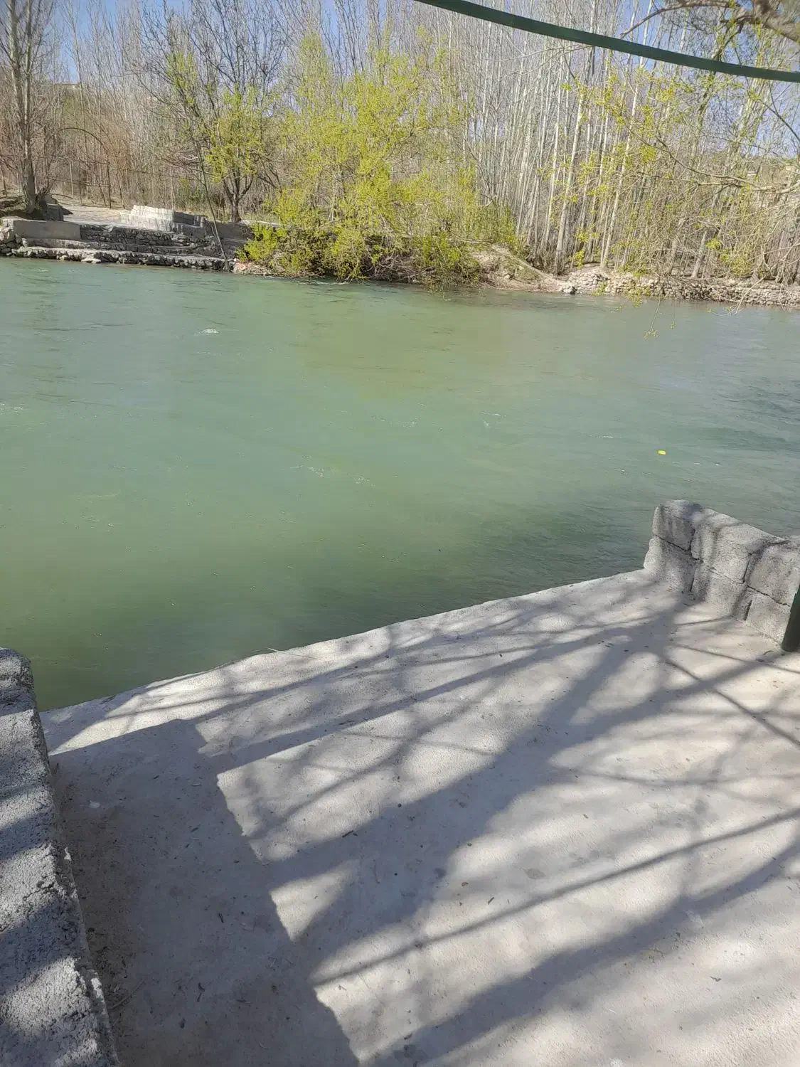 فروش باغ گردشگری لب اب دارای پنج سکو و فنس|فروش زمین و ملک کلنگی|سامان, |دیوار