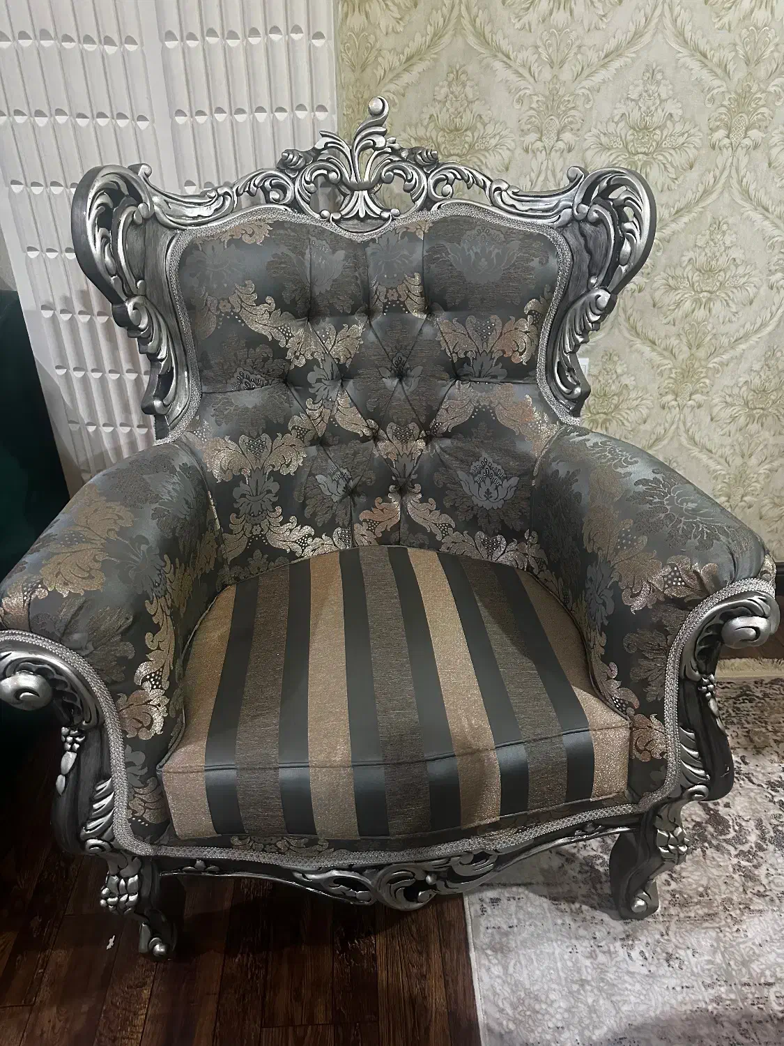 مبل سلطنتی ۸نفره با میز نهارخوری ۸نفره بامیزعسلی|مبلمان خانگی و میز عسلی|چابکسر, |دیوار