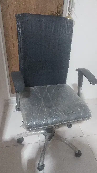 صندلی|صندلی و نیمکت|اندیشه, شهرک مریم|دیوار