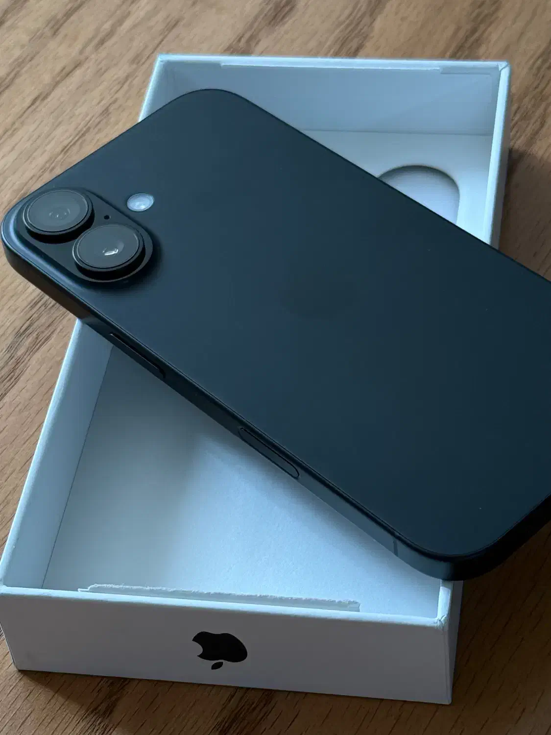 ایفون ۱۶ نرمال ۱۲۸|موبایل|کرمان, |دیوار