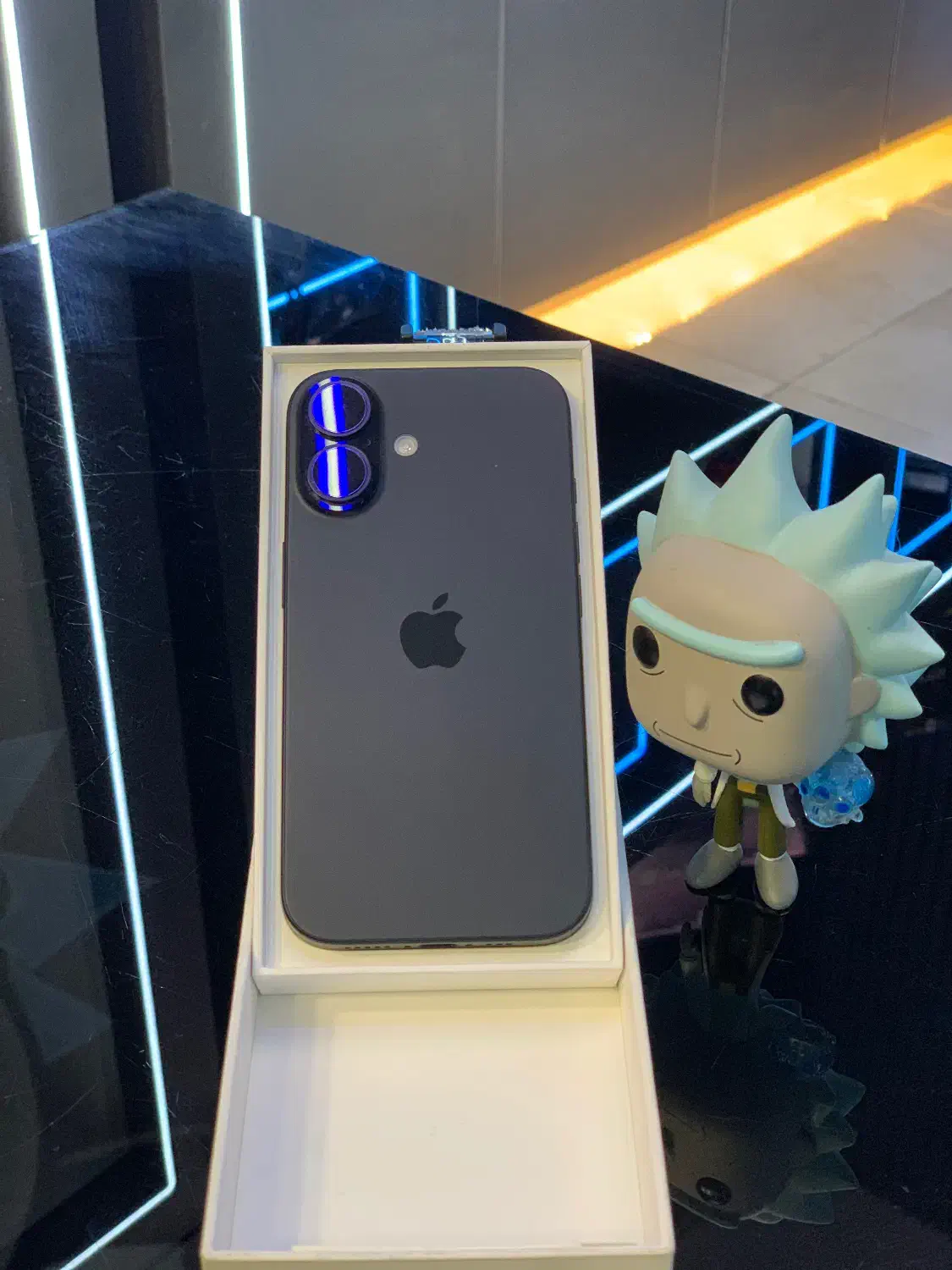 IP 16 128 ch/a|موبایل|قزوین, |دیوار