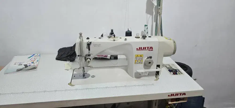 چرخ خیاطی وسردوز بخاطر جابجایی میفروشم|چرخ خیاطی و ریسندگی|جوانرود, |دیوار