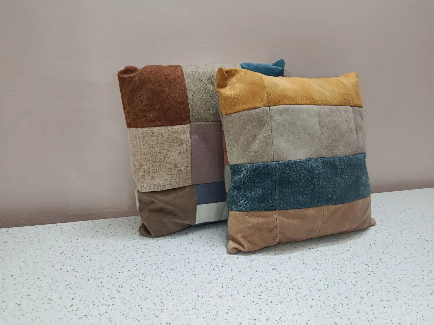 بالشت|رختخواب، بالش، پتو|بجنورد, |دیوار