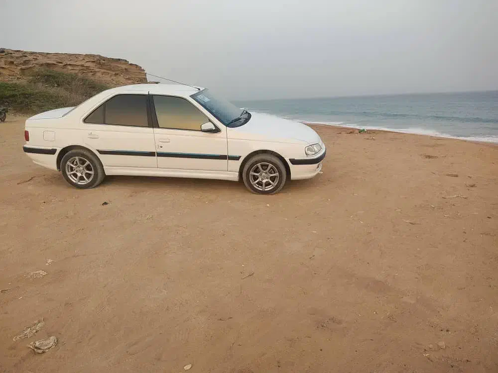 پژو پارس ۴۰۲ در حد خشک گاز سیمی نیم فول|خودرو سواری و وانت|سراوان, |دیوار