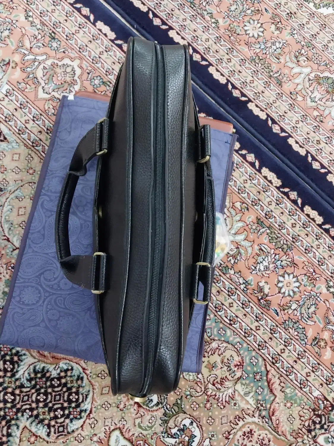 کیف اداری چرمی|کیف، کفش، کمربند|ری, شهید غیوری (ابن باویه)|دیوار