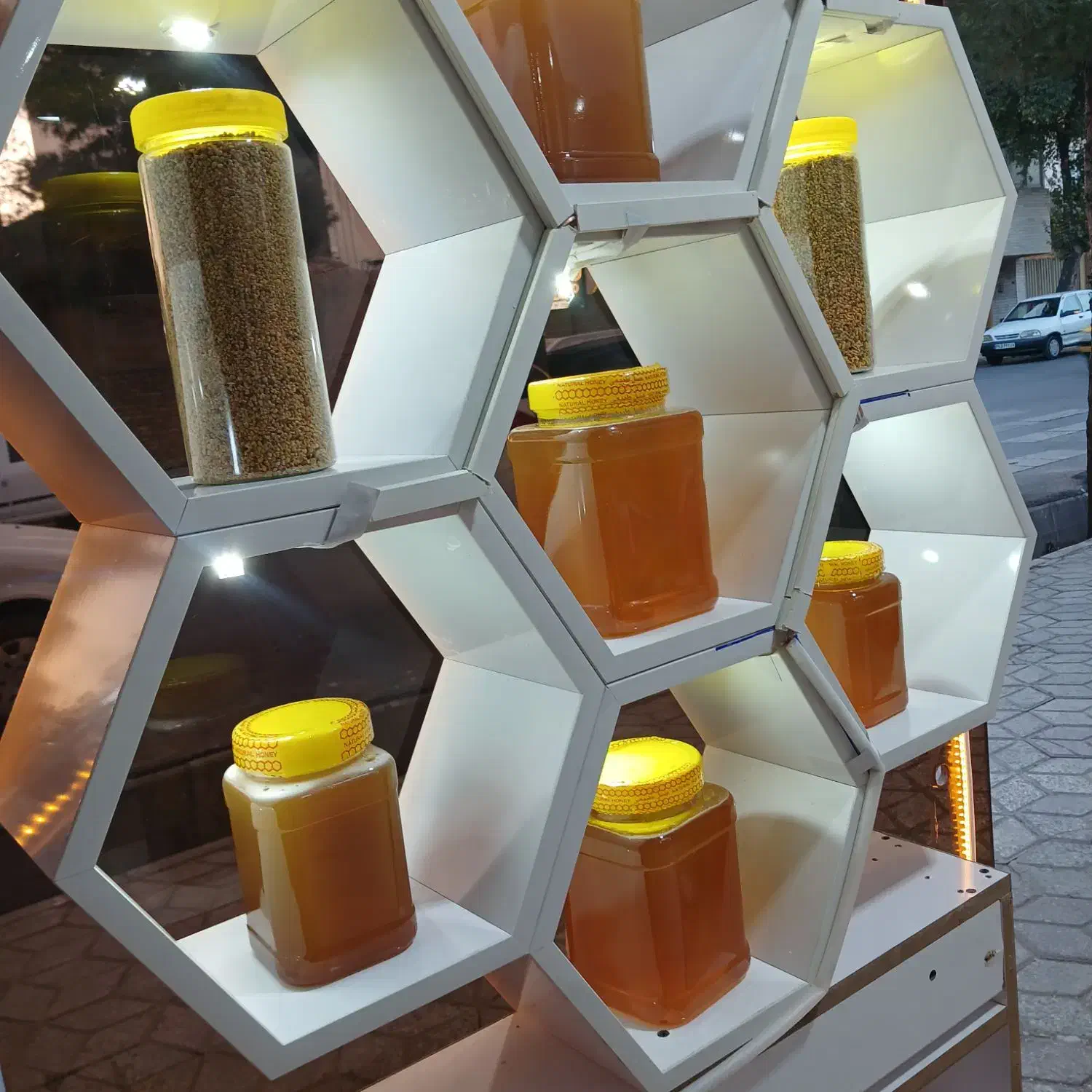 عسل سرای آرین. از تولید ب مصرف|خوردنی و آشامیدنی|آباده, |دیوار