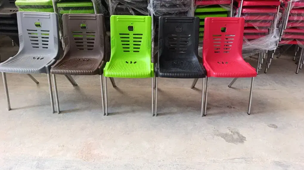 نازلترین قیمت کرایه و فروش میز و صندلی پلاستیکی|خدمات پذیرایی، مراسم|بوشهر, |دیوار