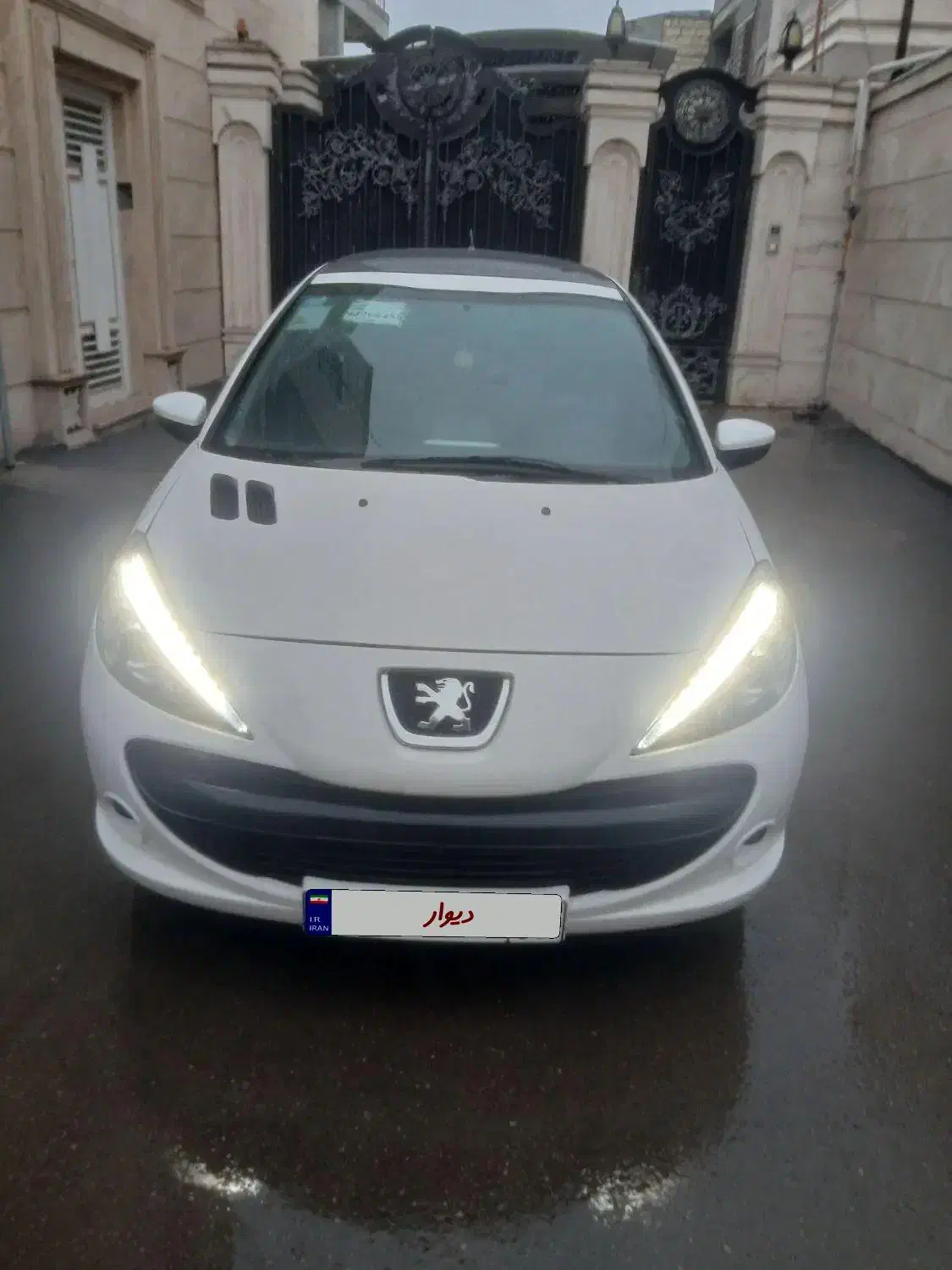 ۲۰۷سقف‌شیشه‌مدل۱۴۰۱‌درحدصفر|خودرو سواری و وانت|کرمان, |دیوار