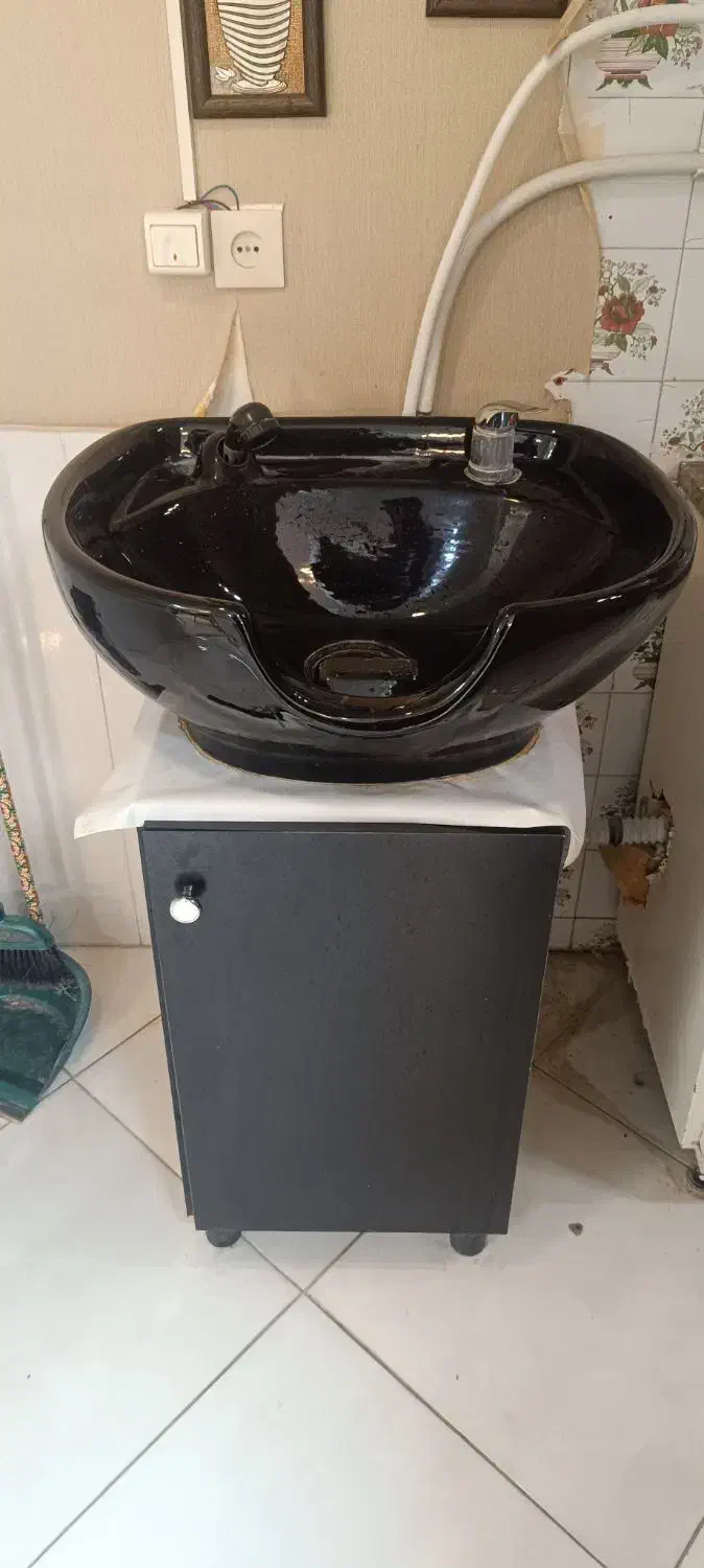 فروش تجهیزات آرایشگاه|آرایشگاه و سالن‌های زیبایی|بجنورد, |دیوار