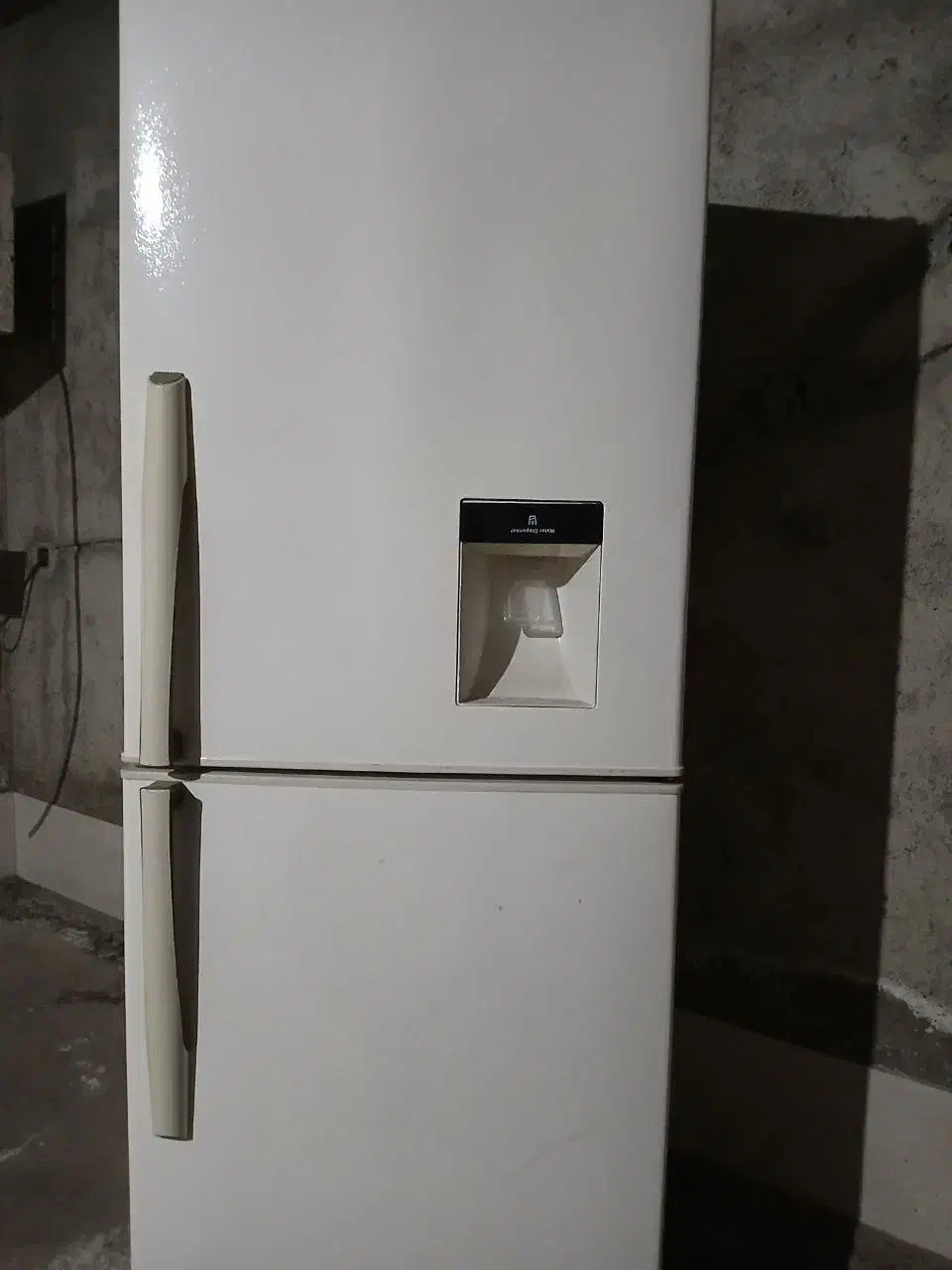 یخچال کاملا سالم و درحال کار ده میلیون|یخچال و فریزر|کلارآباد, |دیوار