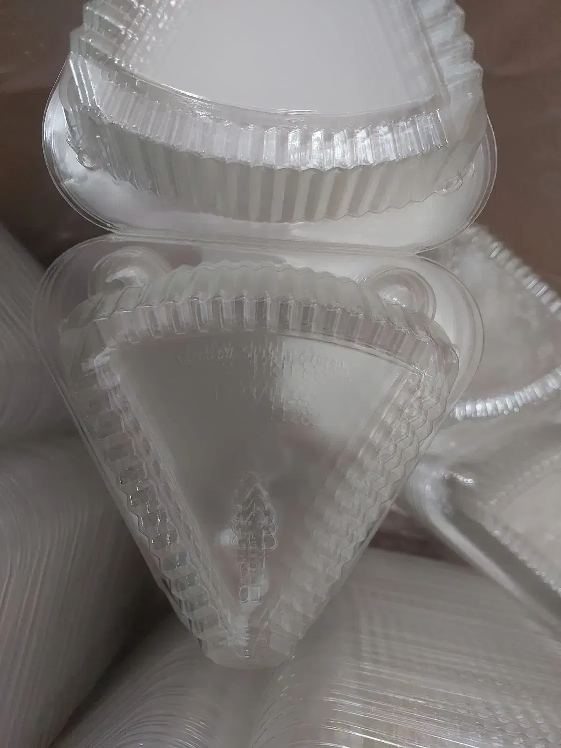 ظرف اسلایس کیک|ظروف نگهدارنده، پلاستیکی، یک‌بارمصرف|گناباد, |دیوار