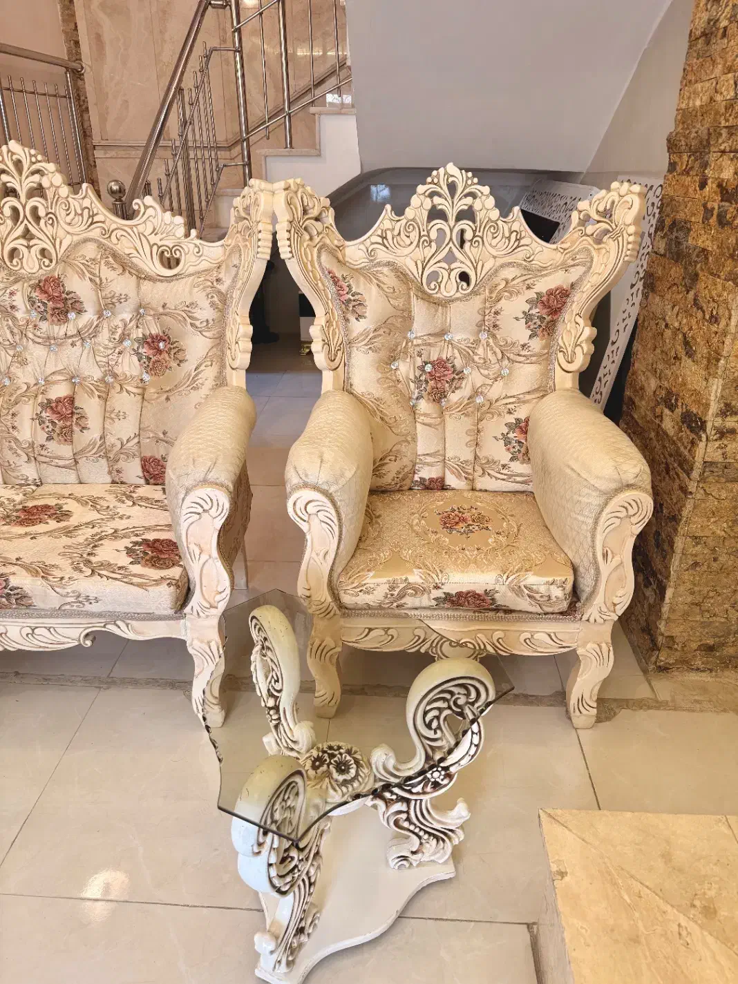 مبل ۷ نفره سلطنتی تمام چوب با میز و عسلی و حمل|مبلمان خانگی و میز عسلی|زنجان, |دیوار