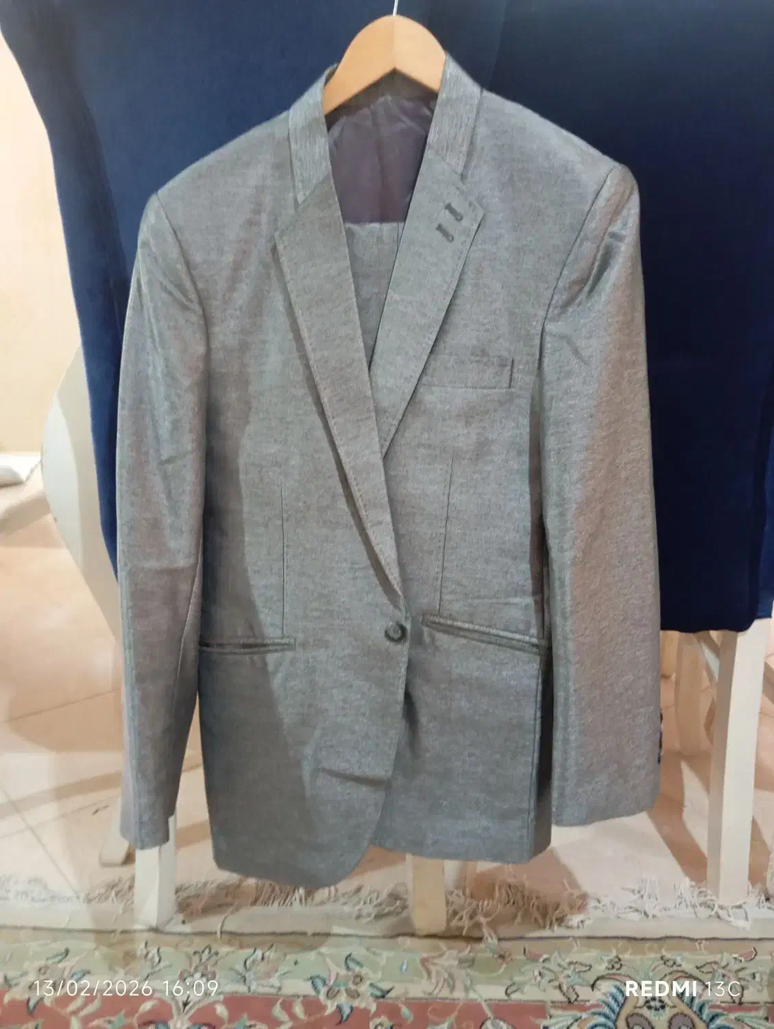 لباس|لباس|هشتگرد, فاز ۳ مهستان|دیوار