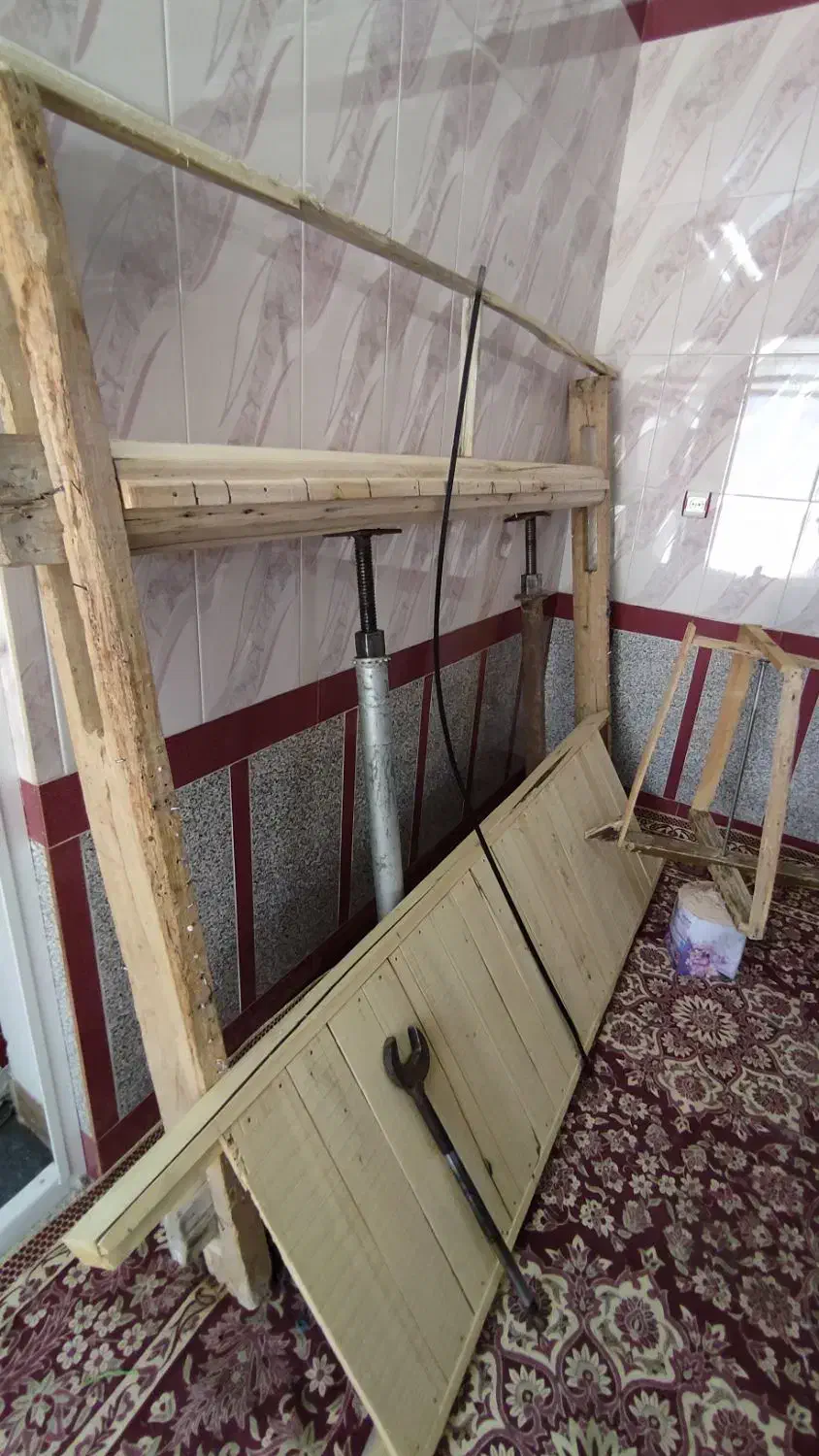 خلچه گوگان|فرش|آذرشهر, |دیوار